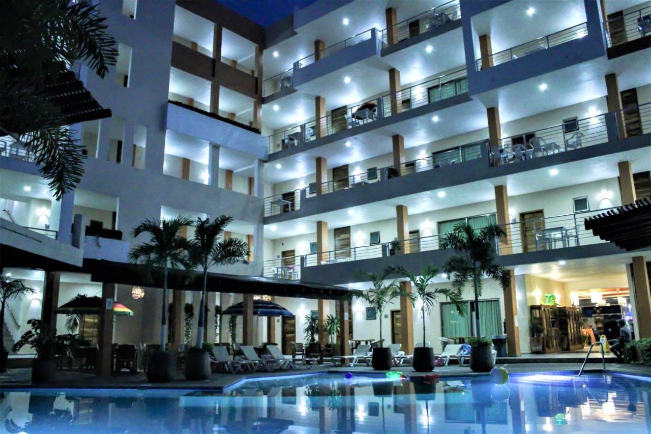 Auroza Resort 瓜亚比托斯 外观 照片