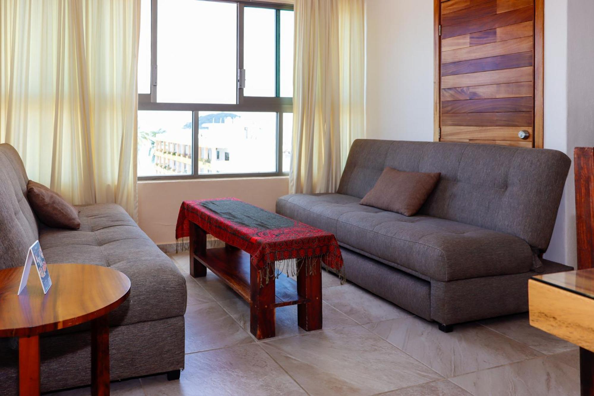 Auroza Resort 瓜亚比托斯 外观 照片