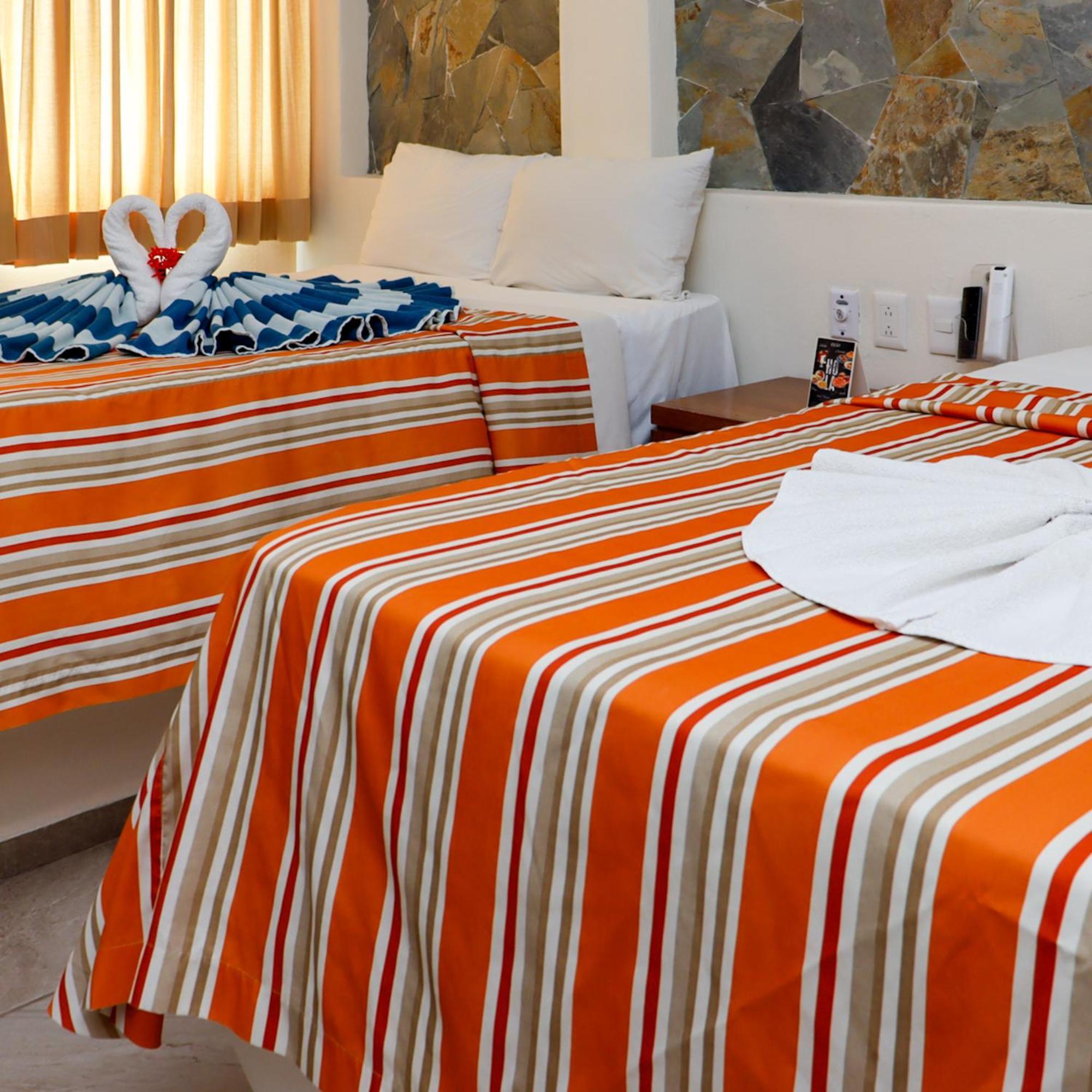 Auroza Resort 瓜亚比托斯 外观 照片